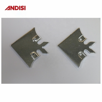 Nichtstandard 3mm Fischform Zinkplattierte Stahl-Metallhalterung mit Lochverbindung Flachschrank Eckhalterung